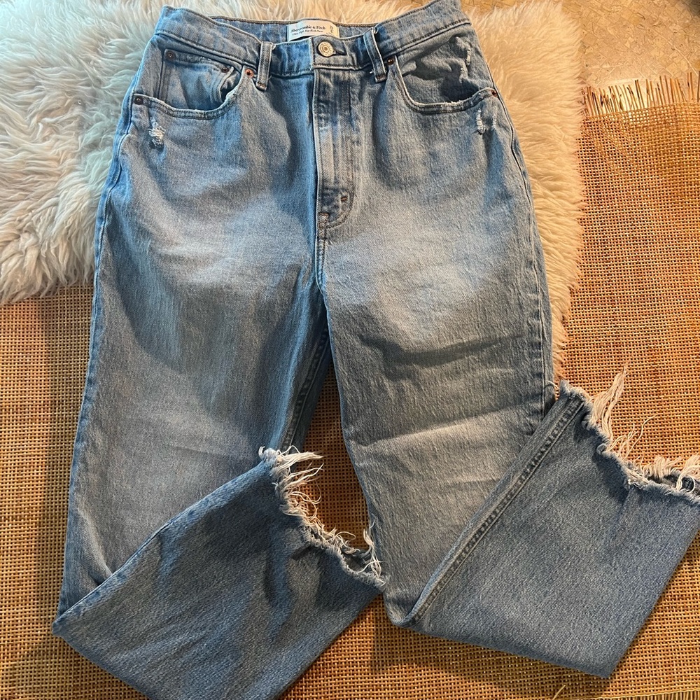👖 Abercrombie Ultra High Rise Kick Flare Jeans 👖